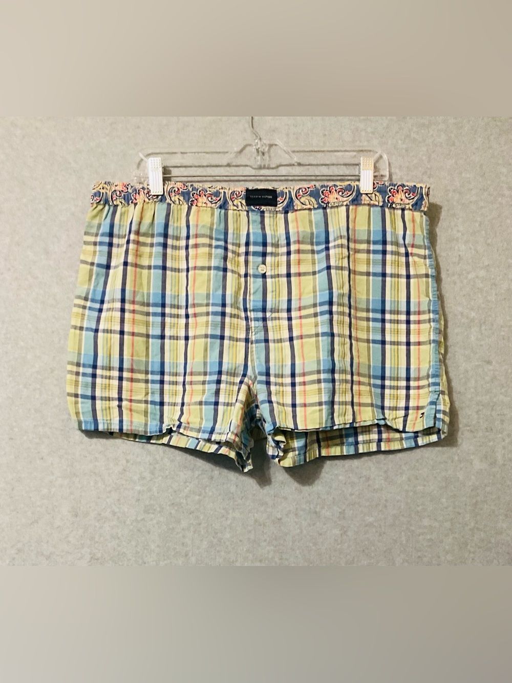 Tommy Hilfiger Green and Blue Plaid Men’s Boxers Sz M